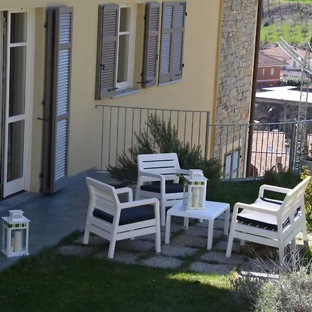 Charming Flat Monforte * Monforte dʼAlba
